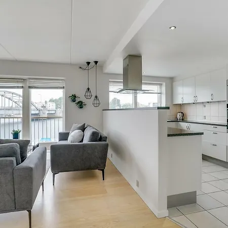 Luxury Center Harbour 2 Bedroom * Sønderborg